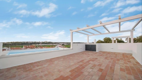 Moradia T3 para Venda em Santa Maria do Castelo e Santiago e Santa Susana