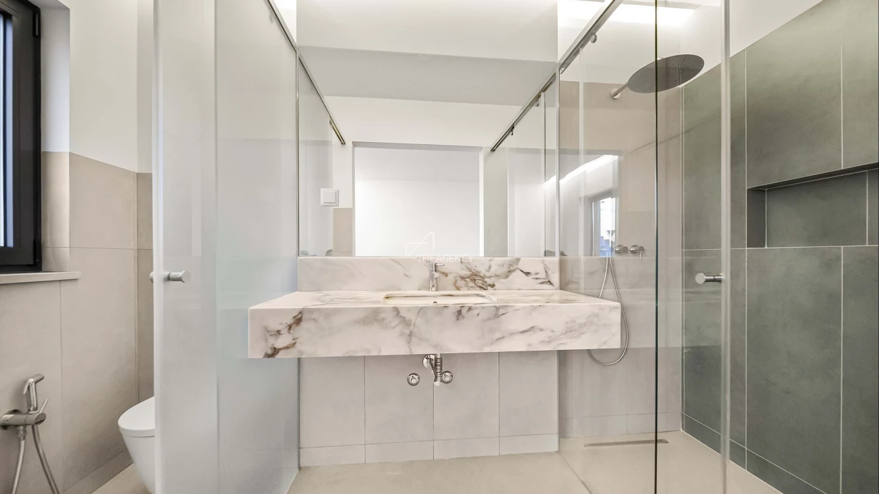 Moradia T3 para Venda em Santa Maria do Castelo e Santiago e Santa Susana Foto 22