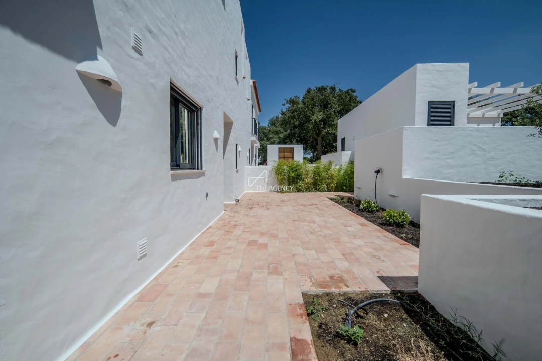 Moradia T3 para Venda em Santa Maria do Castelo e Santiago e Santa Susana Foto 26