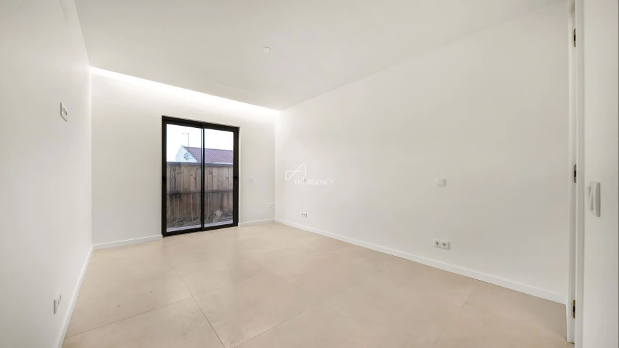 Moradia T3 para Venda em Santa Maria do Castelo e Santiago e Santa Susana Foto 23