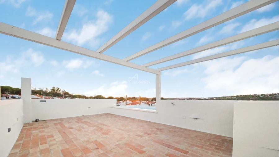 Moradia T3 para Venda em Santa Maria do Castelo e Santiago e Santa Susana Foto 6