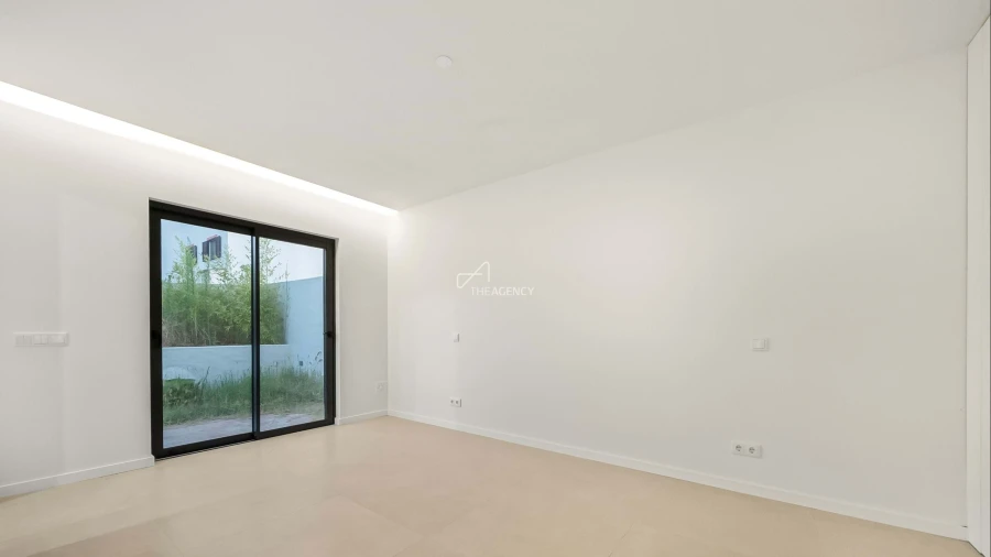 Moradia T3 para Venda em Santa Maria do Castelo e Santiago e Santa Susana Foto 17