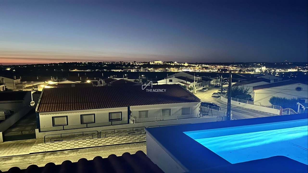 Moradia T3 para Venda em Santa Maria do Castelo e Santiago e Santa Susana Foto 29