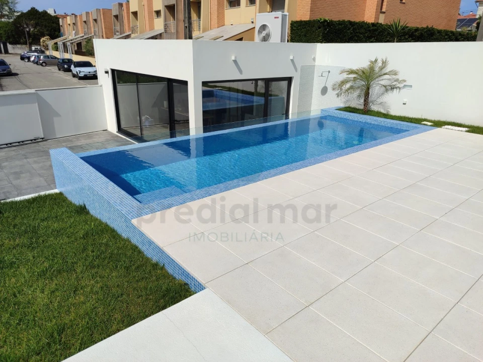 Moradia T3 para Venda em Gulpilhares e Valadares Foto 8