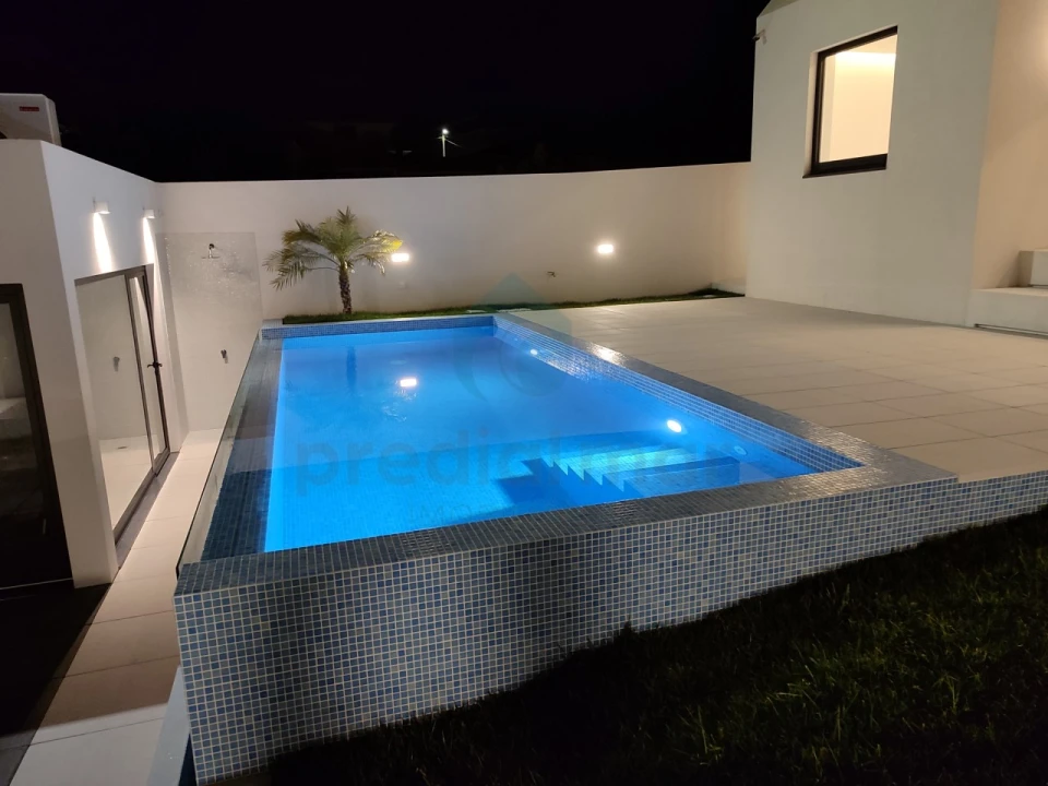 Moradia T3 para Venda em Gulpilhares e Valadares Foto 15