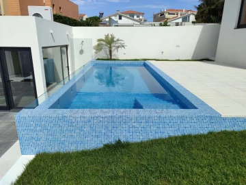 Moradia T3 para Venda em Gulpilhares e Valadares