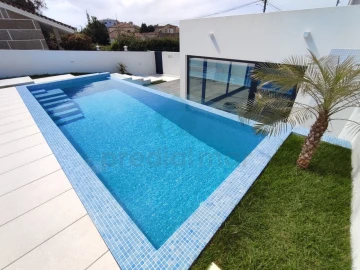 Moradia T3 para Venda em Gulpilhares e Valadares