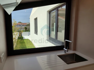 Moradia T3 para Venda em Gulpilhares e Valadares