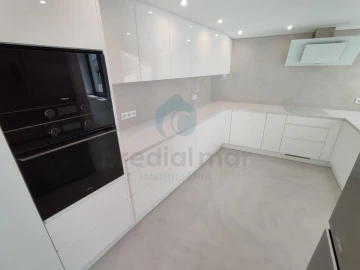 Moradia T3 para Venda em Gulpilhares e Valadares