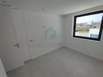 Moradia T3 para Venda em Gulpilhares e Valadares