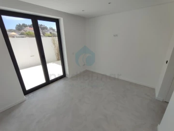 Moradia T3 para Venda em Gulpilhares e Valadares