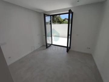 Moradia T3 para Venda em Gulpilhares e Valadares