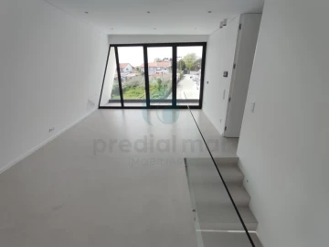 Moradia T3 para Venda em Gulpilhares e Valadares