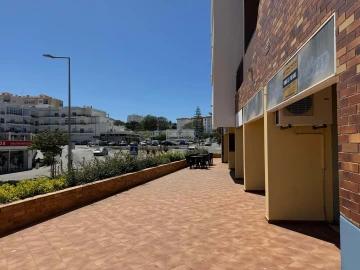 Negócio para Venda em Lagos (São Sebastião e Santa Maria)