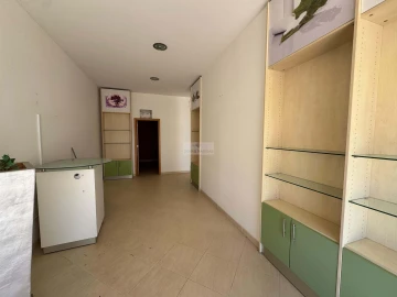 Negócio para Venda em Lagos (São Sebastião e Santa Maria)