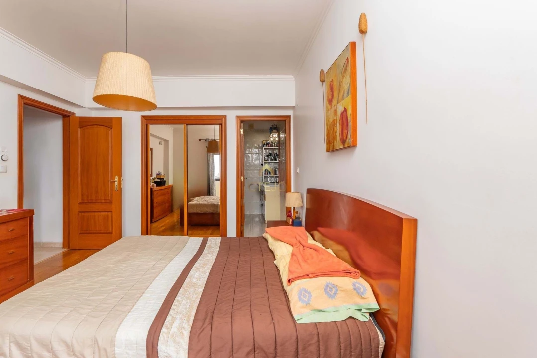 Apartamento T3 para Venda em Póvoa de Santa Iria e Forte da Casa Foto 16