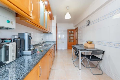 Apartamento T3 para Venda em Póvoa de Santa Iria e Forte da Casa