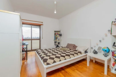 Apartamento T3 para Venda em Póvoa de Santa Iria e Forte da Casa