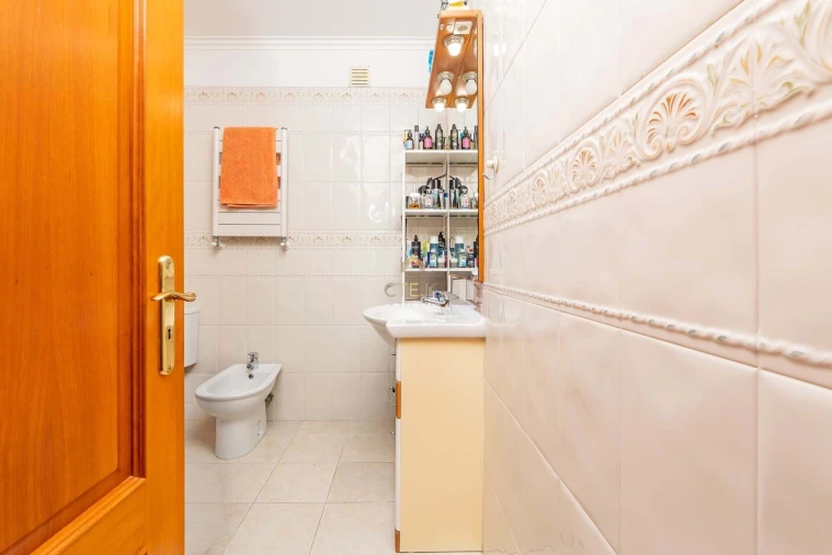 Apartamento T3 para Venda em Póvoa de Santa Iria e Forte da Casa Foto 17