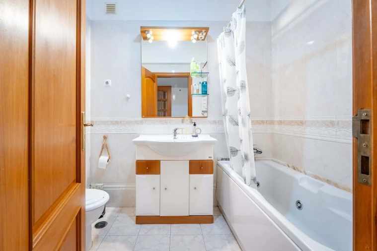 Apartamento T3 para Venda em Póvoa de Santa Iria e Forte da Casa Foto 15