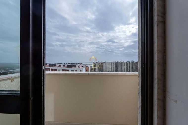 Apartamento T3 para Venda em Póvoa de Santa Iria e Forte da Casa Foto 23