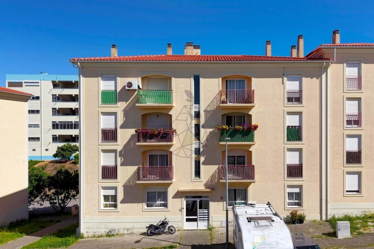Apartamento T3 para Venda em Portimão Foto 32