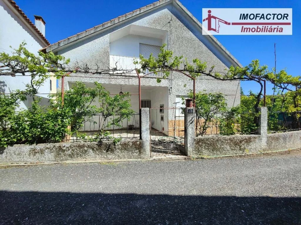 Moradia T5 para Venda em Ladoeiro Foto 1