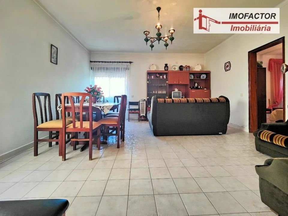 Moradia T5 para Venda em Ladoeiro Foto 17