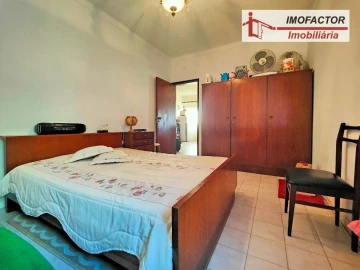 Moradia T5 para Venda em Ladoeiro