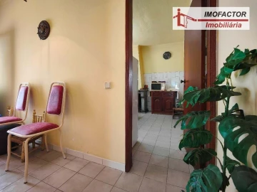 Moradia T5 para Venda em Ladoeiro