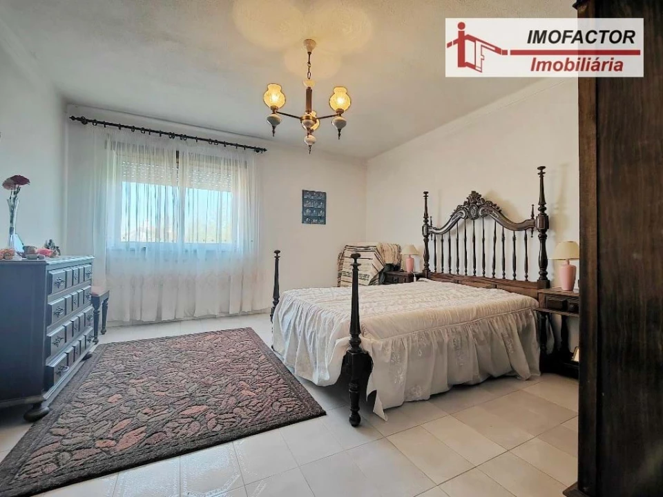 Moradia T5 para Venda em Ladoeiro Foto 24