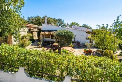 Moradia T4 para Venda em São Brás de Alportel