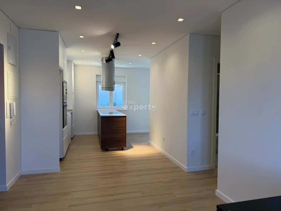 Apartamento T3 para Venda em Tavarede Foto 4