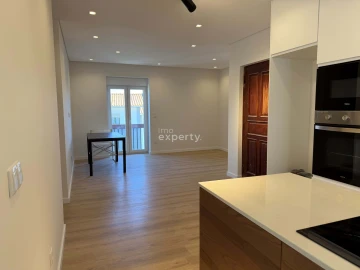 Apartamento T3 para Venda em Tavarede