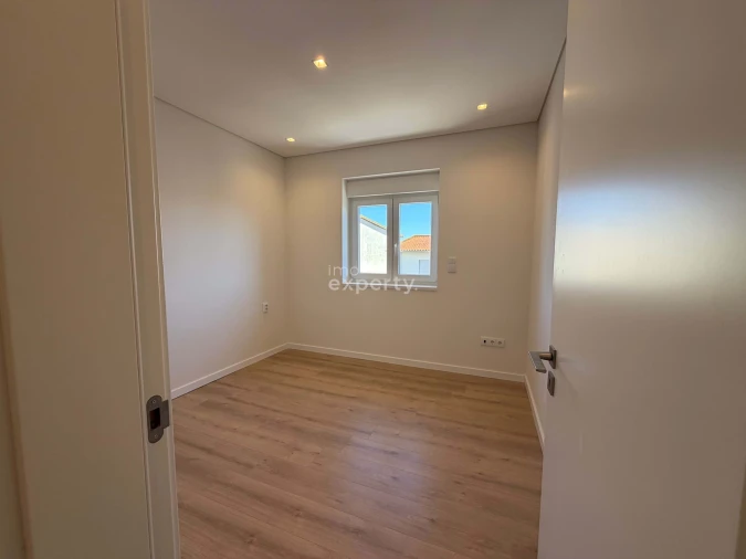 Apartamento T3 para Venda em Tavarede Foto 11