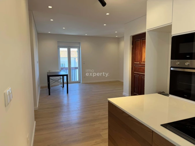 Apartamento T3 para Venda em Tavarede Foto 3