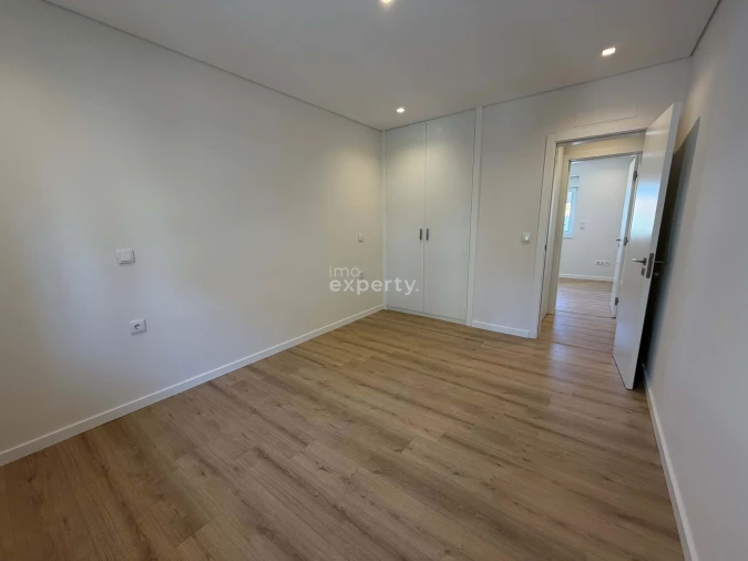 Apartamento T3 para Venda em Tavarede Foto 12