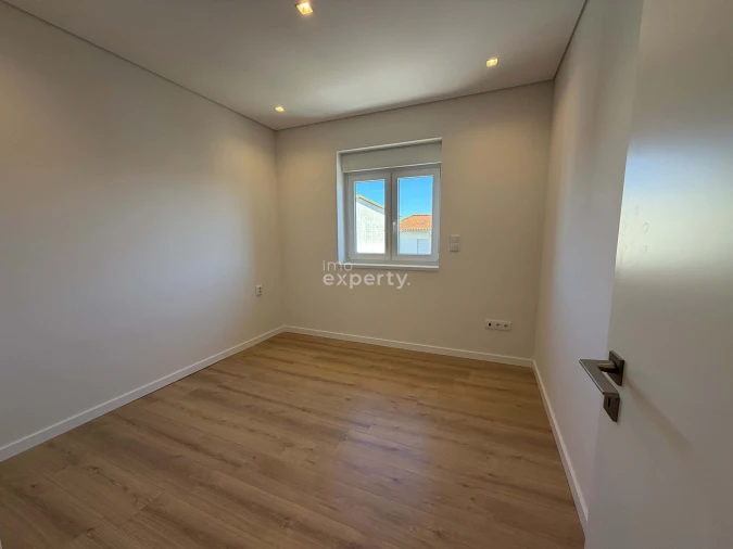 Apartamento T3 para Venda em Tavarede Foto 13