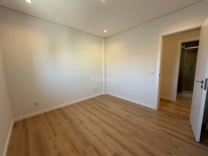 Apartamento T3 para Venda em Tavarede Foto 16