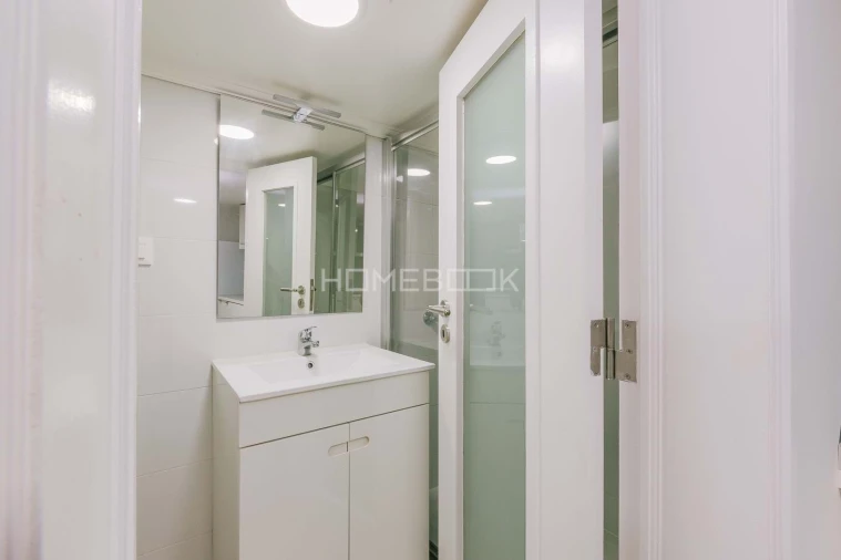 Apartamento T1 para Arrendamento em Santa Maria Maior Foto 6