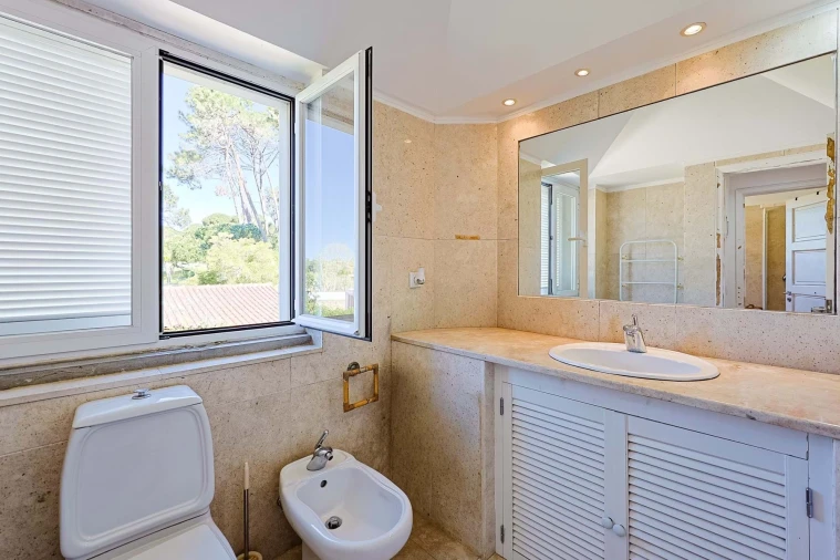 Moradia T5 para Venda em Colares Foto 46