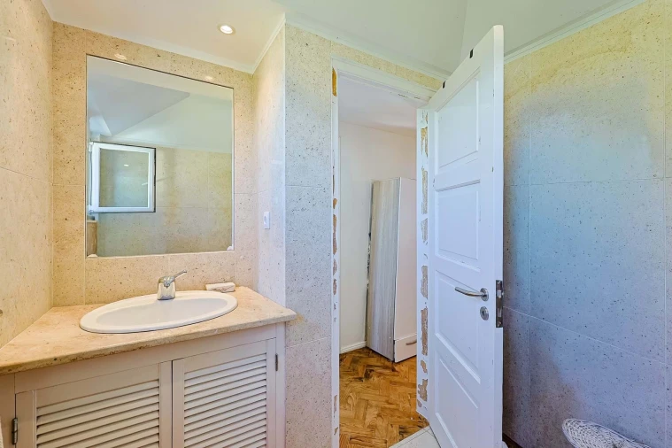 Moradia T5 para Venda em Colares Foto 44