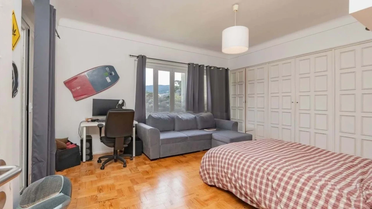 Moradia T5 para Venda em Colares Foto 37