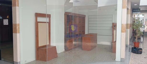 Negócio para Venda em Bombarral e Vale Covo