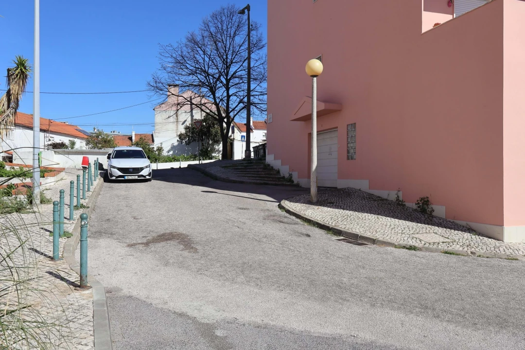 Garagem para Venda em Laranjeiro e Feijó Foto 2