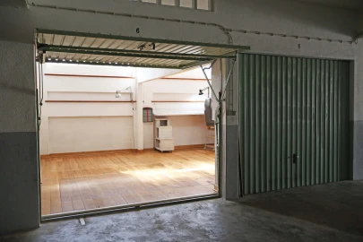 Garagem para Venda em Laranjeiro e Feijó