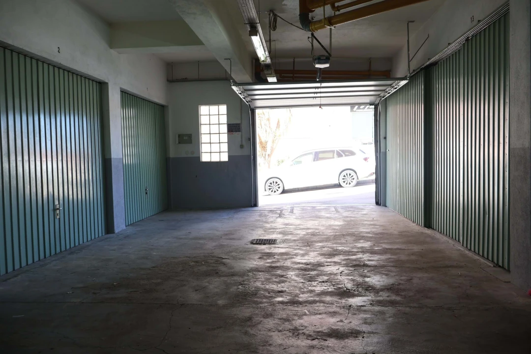 Garagem para Venda em Laranjeiro e Feijó Foto 22