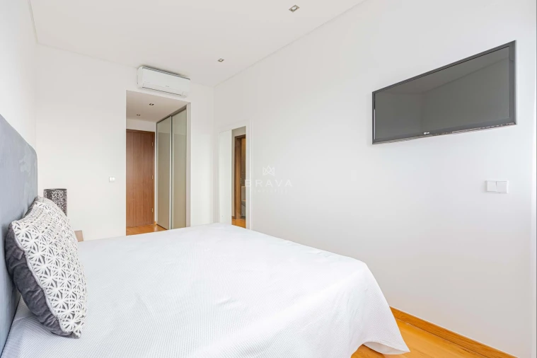 Apartamento T3 para Venda em Quarteira Foto 26