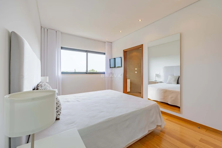 Apartamento T3 para Venda em Quarteira Foto 28