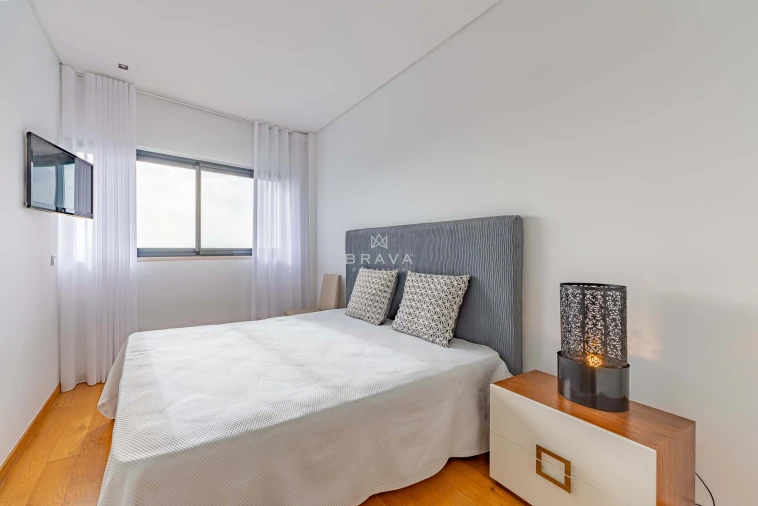 Apartamento T3 para Venda em Quarteira Foto 24